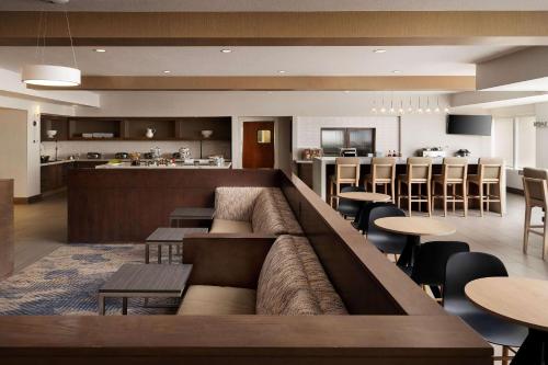 Hyatt House San Diego Sorrento Mesa Image