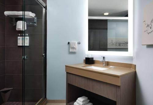 Salle de bains dans l'établissement Hyatt House San Diego Sorrento Mesa