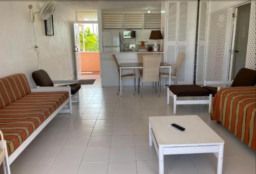 Гостиная зона в The Monteray Hotel