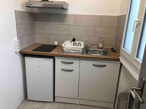 Photo de la galerie de l'établissement 40m² totalement rénovés belle vue dégagée (002), à Villeneuve-Saint-Georges