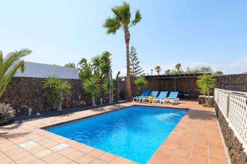 Villa Marisol, Los Mojones