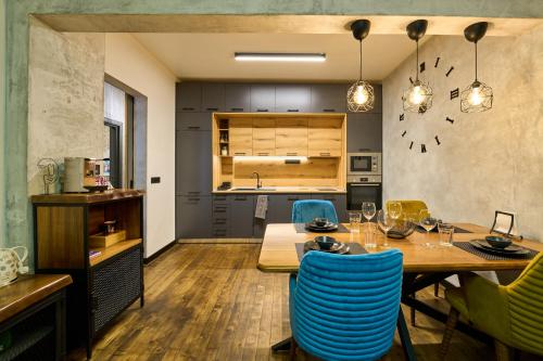 Foto Luxury 2 Bedroom Apartment - Private Garden 4