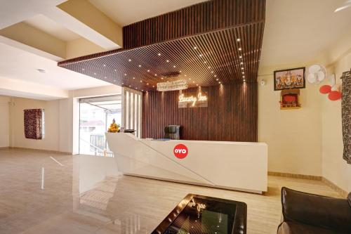 The lobby or reception area at OYO Flagship Hotel Luxury Inn