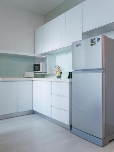 Dapur atau dapur kecil di Penang Straits Garden Condominium Georgetown