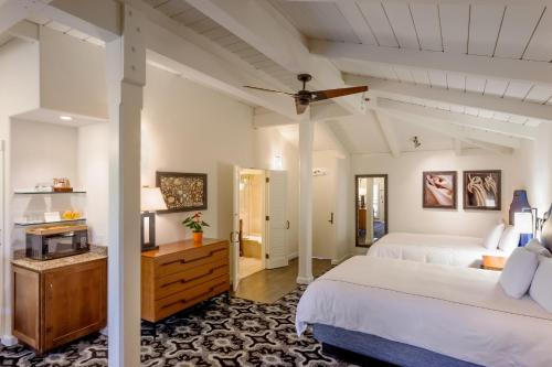 Gallery image of Hotel Pacific in Monterey