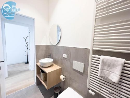 A bathroom at San Lazzaro 232 Tirabora Short Rent