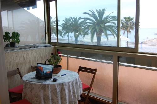 Appartement cosy à Saint-Laurent-du-Var - 27m² - Terrasse