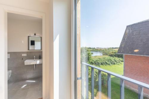 Ảnh trong thư viện ảnh của Ferienwohnung Nord-West - direkt am Nordseedeich mit Blick auf den See ở Đảo Nordstrand