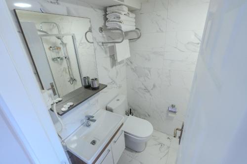 Ένα μπάνιο στο Seatanbul Hotel