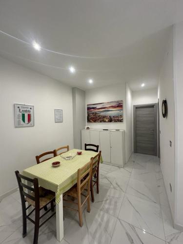 M2 APARTMENT