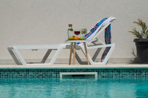 Luxury Apartment Citrin with shared Pool