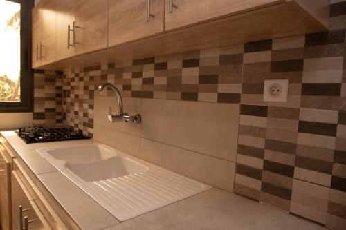 Ένα μπάνιο στο Complexe Immobilier le Silence (CIS)