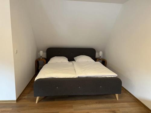 Posteľ alebo postele v izbe v ubytovaní Torster Ferienwohnung #8