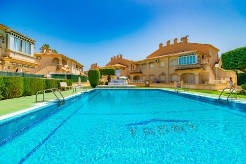Beautiful La Mata beach modern Apartment