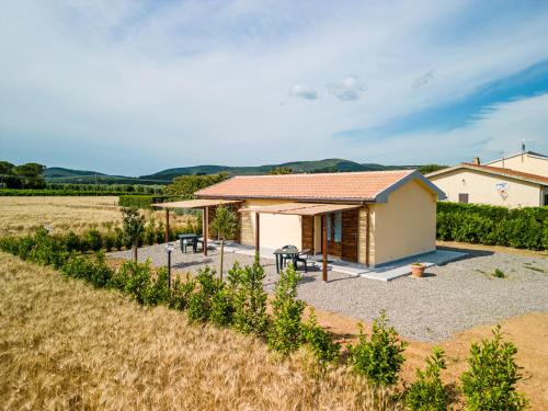 マリアーノ・イン・トスカーナにあるAgriturismo Fusiniの小白家屋