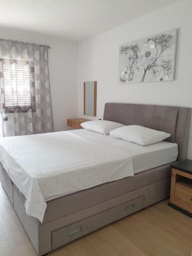 Apartments by the sea Omis - 21590