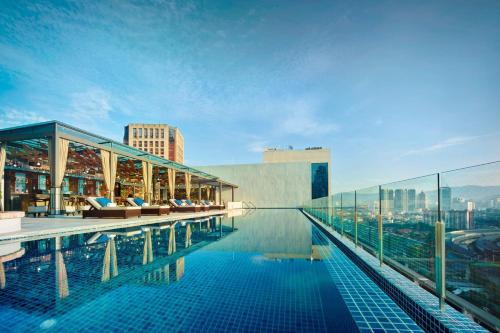 Hotel Stripes Kuala Lumpur, Autograph Collection, Kuala Lumpur (updated ...