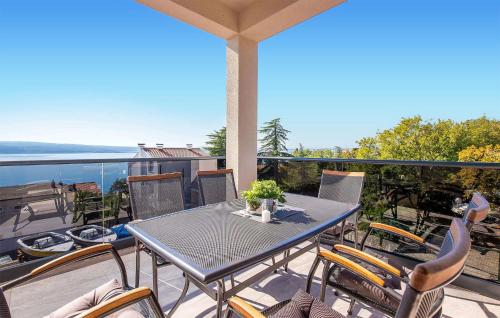 Lovely Apartment In Dramalj