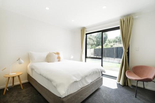 Легло или легла в стая в Charming 4bds House with 3 bathrooms Brand New