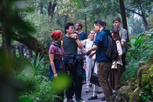 Hosté ubytování Chengdu Mix Hostel - Next To Wenshu Monastery - Sichuan Style Chill & Social Courtyard House - Free Activities - Friendly English Speaking Staff - Tibet, Panda, Buddha & Snow Mountain Tours