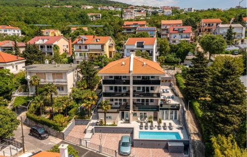 1 Bedroom Cozy Apartment In Crikvenica