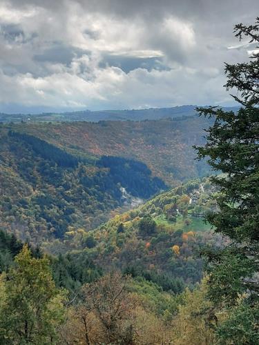 Photo de la galerie de l'établissement Louradou-sur-Ciel, à Jouqueviel