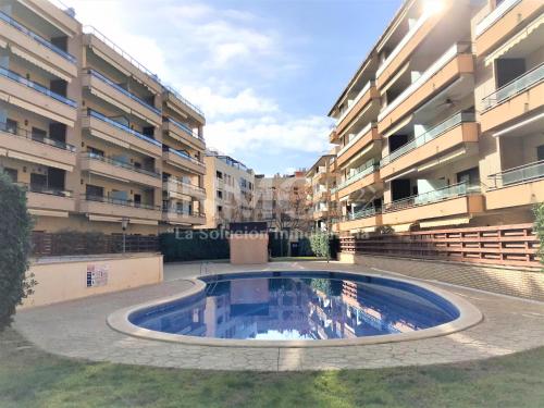Fotografia z galérie ubytovania Apartamento en edi Paradise, con piscina y parking 141B - INMO22 v destinácii Cambrils