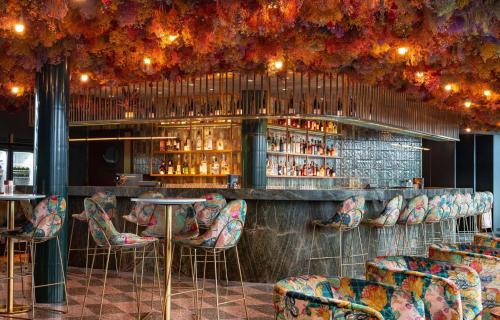 Canopy by Hilton London City Image