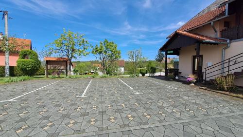 Family Puškarić – Photos 3