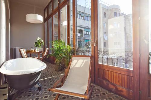 My Space Emirates - Apartments in Rambla de Catalunya