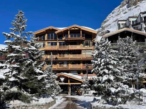 Luxueux appartement 5 pièces avec balcons et vues, proche pistes - FR-1-694-354 durante l'inverno