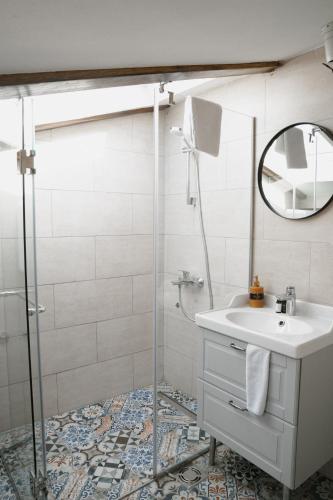 Bany a Nest 382