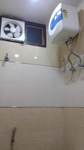 Un baño de Hotel The Heera Divine