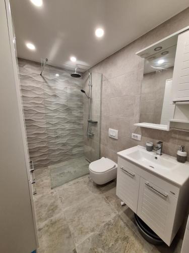 Ένα μπάνιο στο Rudovic Apartments