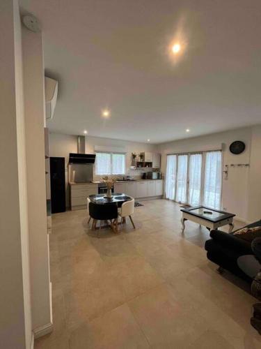 Logement 2 chambres sur propriété privé de 3500m2