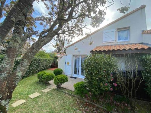 Aurora Surf Lodge maison Mer