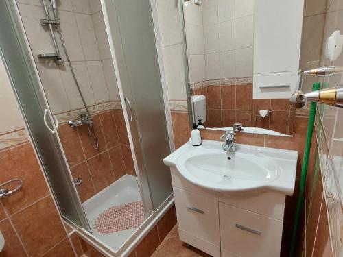 Gallery image of Apartments Villa Katarina in Makarska