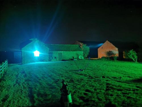 Gallery image of Countrylife Large Green Suite- road noise in Lincoln