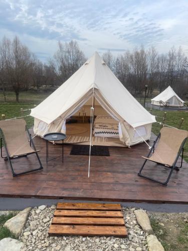 Gambar di galeri bagi Glamping La Octav di Tîrpeşti