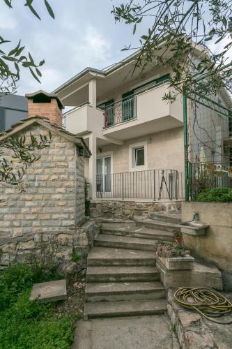 Apartments by the sea Podstrana, Split - 22369