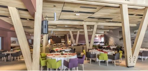 Nhà hàng/khu ăn uống khác tại Apartments B229 & B230 in Aparthotel Vucko, Jahorina -private host