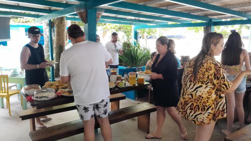 Επισκέπτες που μένουν στο Monkey beach agroturismo