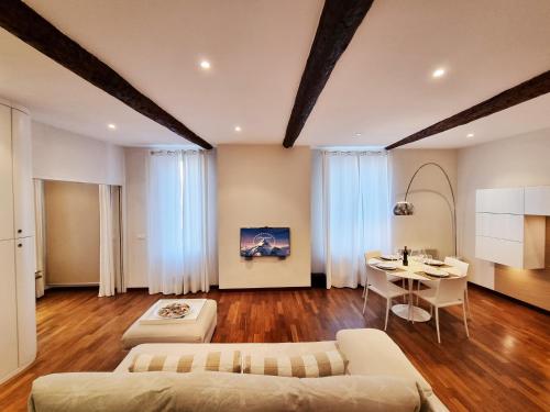 "L'Historic" by EnjoyNice, for foodies and art lovers in Old Nice, with airco, quiet
