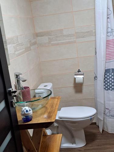 Bilik mandi di Cabana Alpha