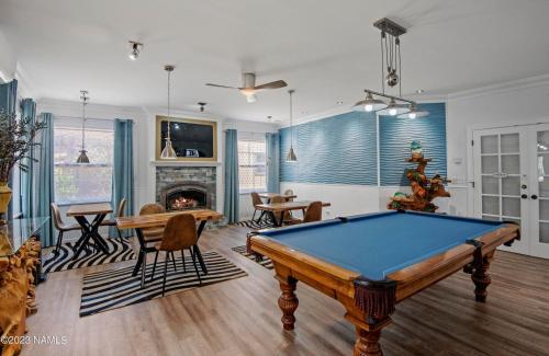 303 BnB Inn Flagstaffにあるゲームルーム