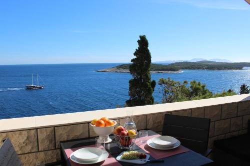 Kiki's Haven by Villa Kristonia