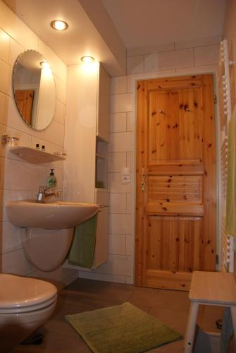 Ένα μπάνιο στο Moselblick - Ferienwohnung an der Uferpromenade