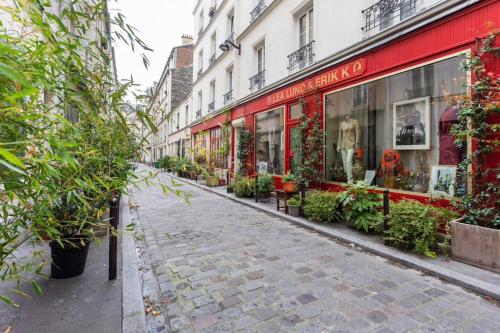 L'Atelier Dupont Paris - A Quiet Haven near Le Marais in Paris's Foodie Hub