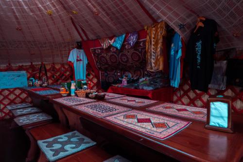 Φωτογραφία από το άλμπουμ του Ak-Sai Travel Son-Kul lake yurt camp σε Song-Kul