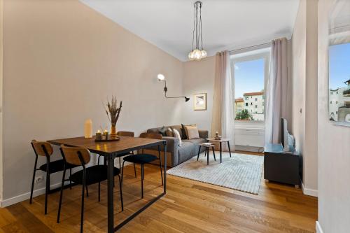 Nice Renting - DABRAY - Chic & Spacious Apartment in the Heart of Nice - Prime Location Near Attractions